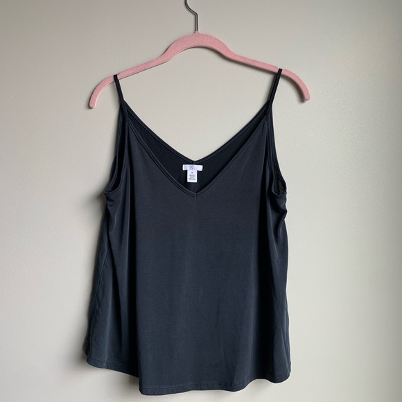 Grey tank - Picture 1 of 1
